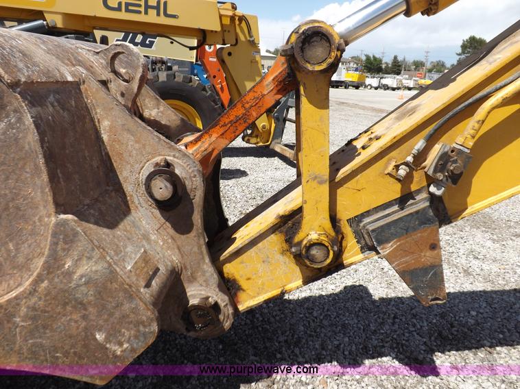 image for item H7023 2007 John Deere 200C LC excavator