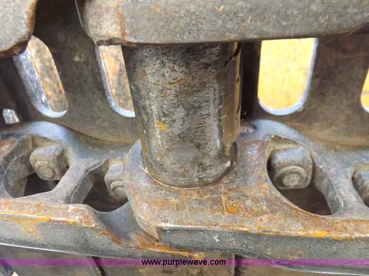 image for item H7023 2007 John Deere 200C LC excavator