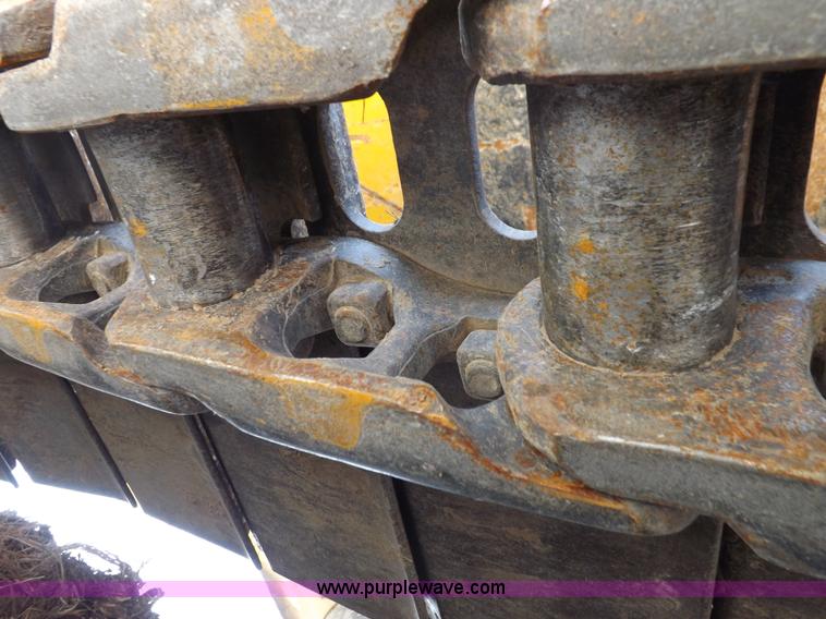 image for item H7023 2007 John Deere 200C LC excavator