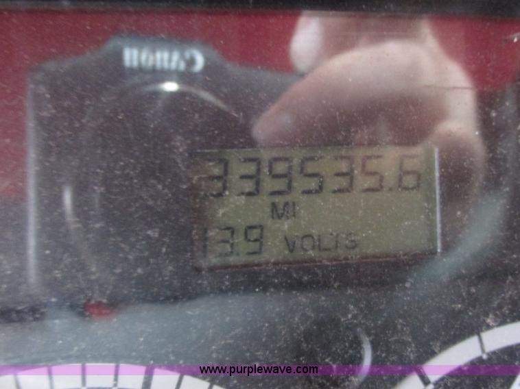 image for item AB9372 2006 Freightliner Columbia semi truck