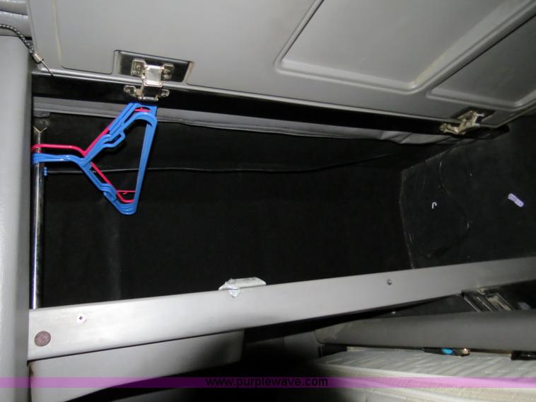 image for item B4770 2006 Peterbilt 379 semi truck