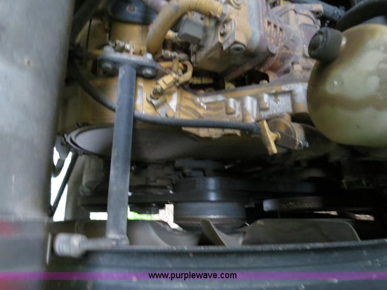 image for item B4770 2006 Peterbilt 379 semi truck