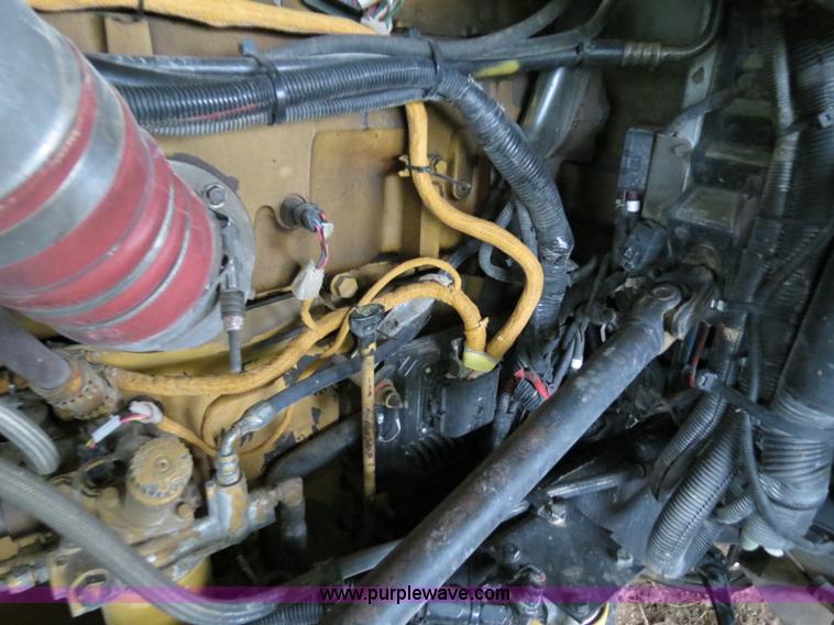 image for item B4770 2006 Peterbilt 379 semi truck