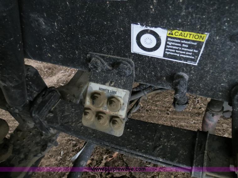 image for item B4770 2006 Peterbilt 379 semi truck