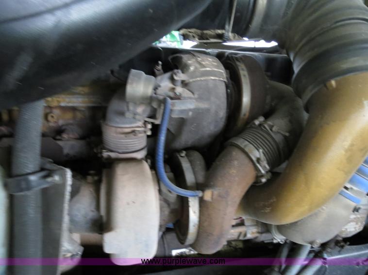 image for item B4770 2006 Peterbilt 379 semi truck