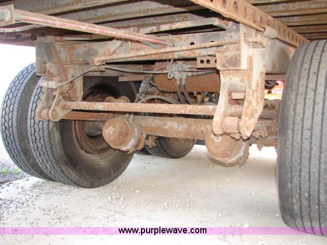 image for item C1092 1996 Wabash 53' storage trailer