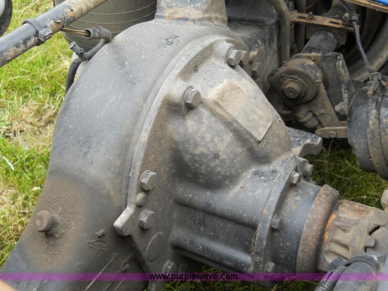 image for item C1129 2004 Freightliner ST120 semi truck