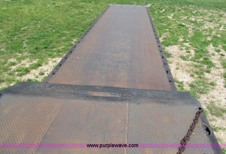 image for item F5064 1996 Landoll 660 48' trailer