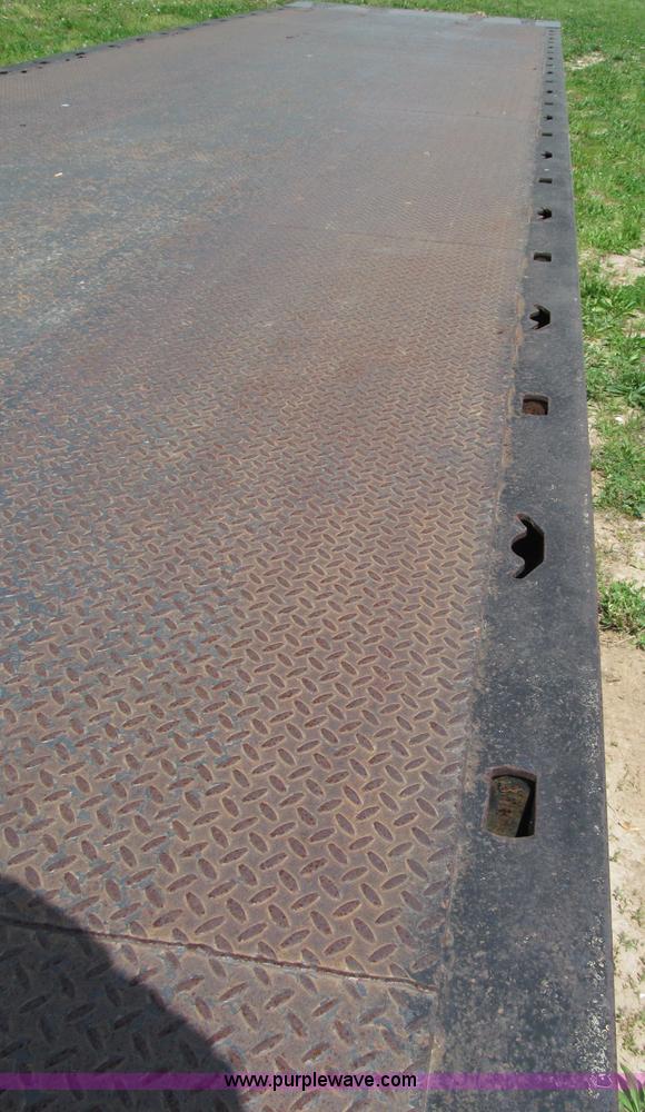 image for item F5064 1996 Landoll 660 48' trailer