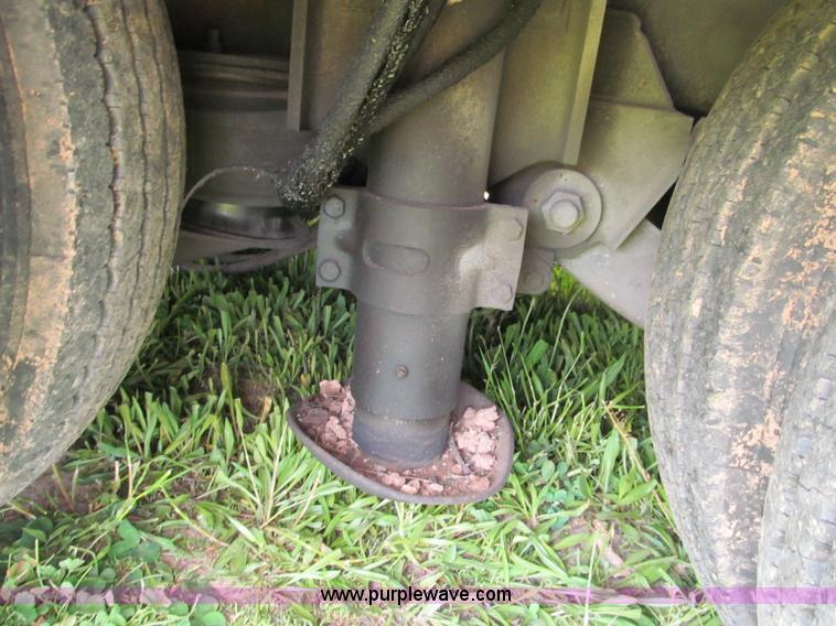 image for item F5064 1996 Landoll 660 48' trailer