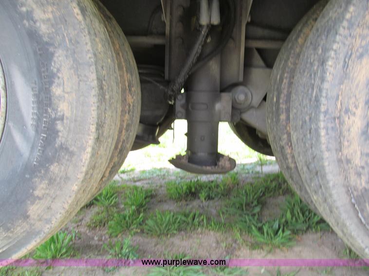 image for item F5064 1996 Landoll 660 48' trailer