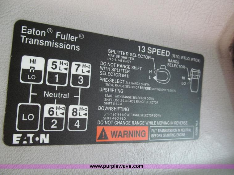 image for item F5065 1996 Volvo 64T semi truck