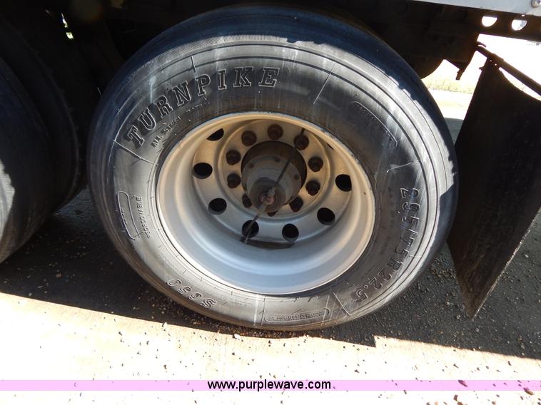 image for item G3208 2002 Wabash 53' reefer trailer