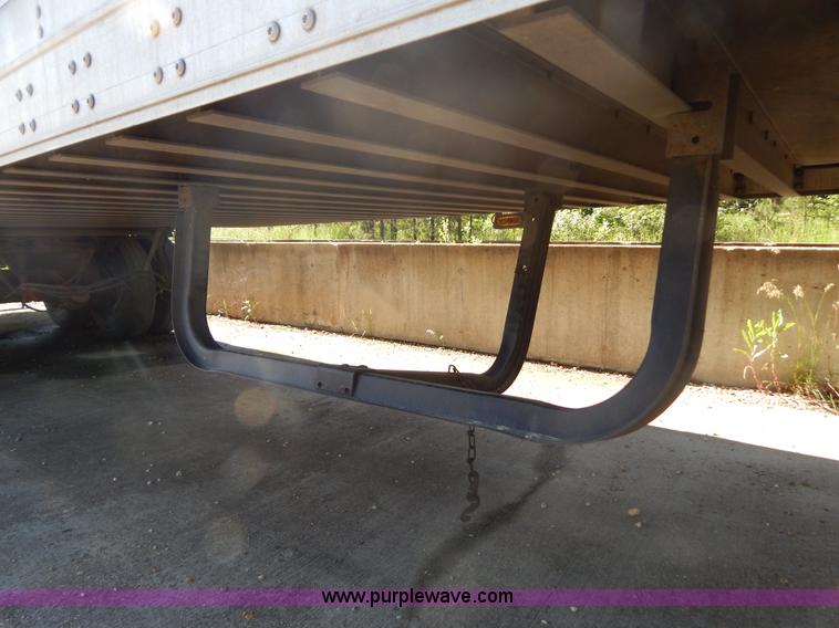 image for item G3208 2002 Wabash 53' reefer trailer