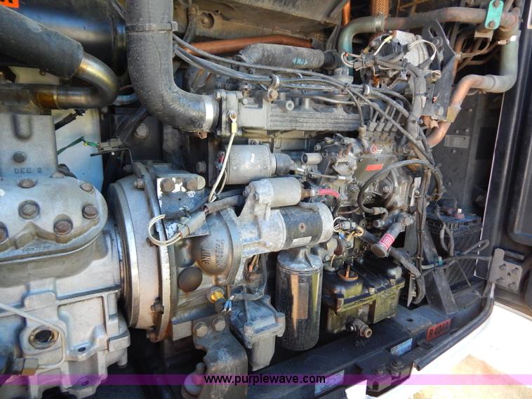 image for item G3208 2002 Wabash 53' reefer trailer