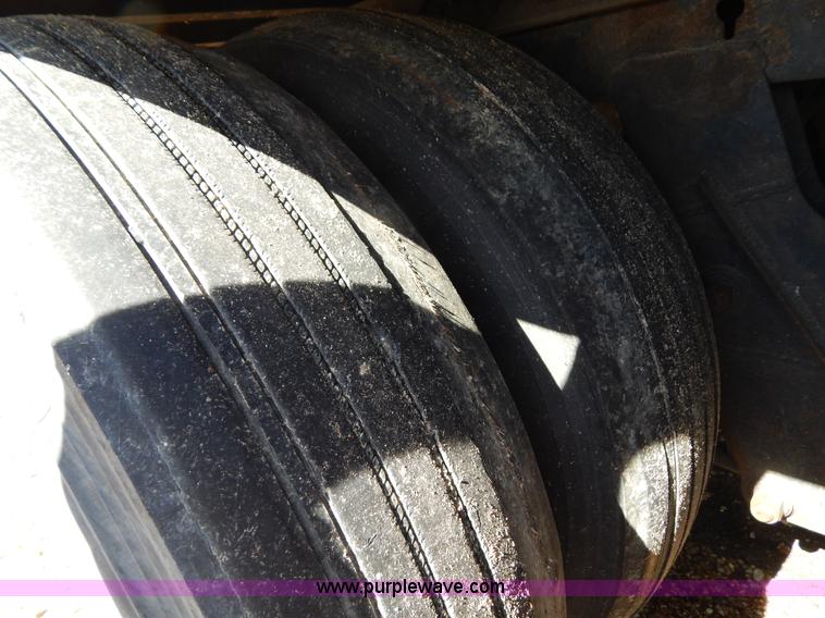 image for item G3209 2002 Wabash 53' reefer trailer