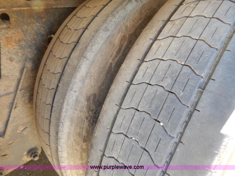 image for item G3210 2002 Wabash 53' reefer trailer