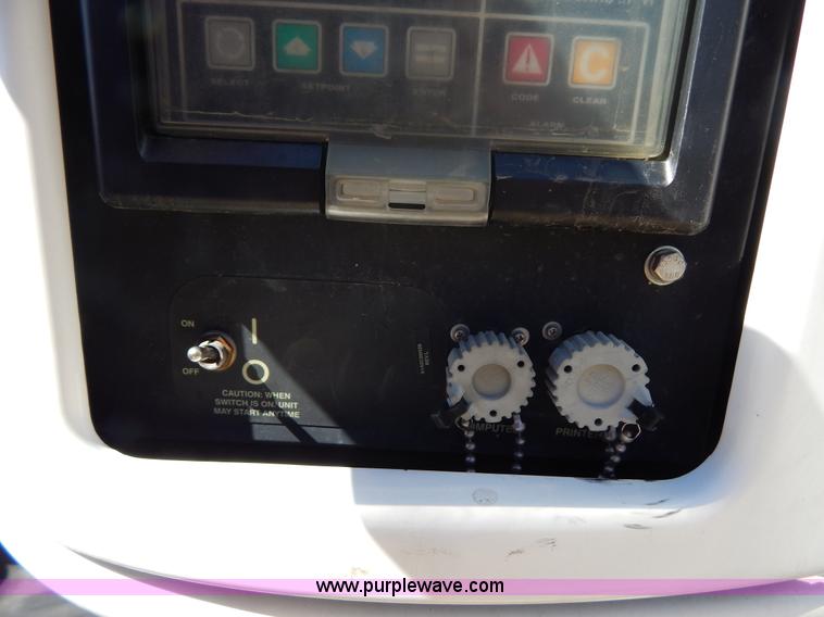 image for item G3210 2002 Wabash 53' reefer trailer