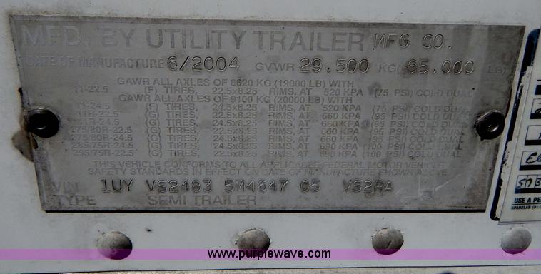 image for item G3211 2005 Utility 3000R 48' spread axle reefer trailer