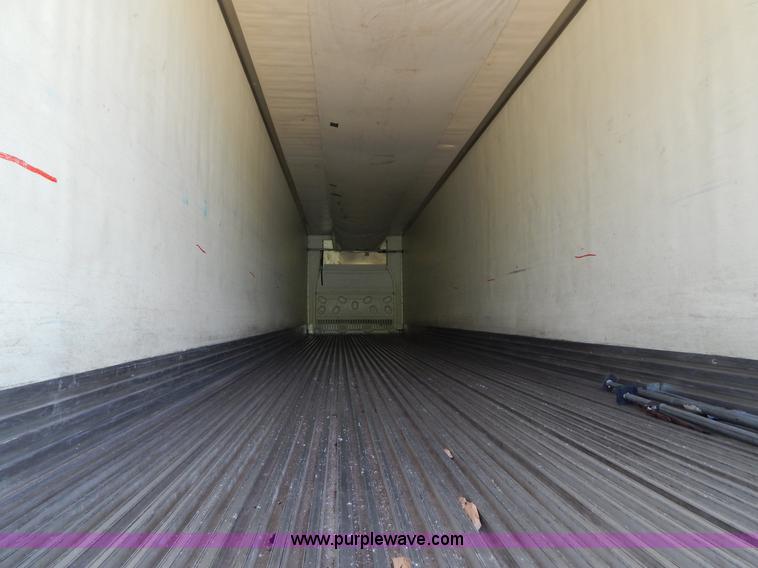 image for item G3211 2005 Utility 3000R 48' spread axle reefer trailer