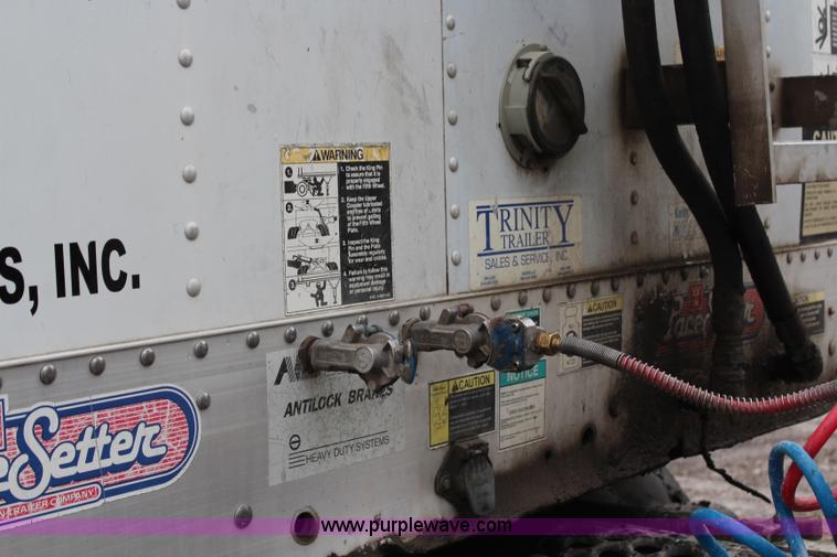 image for item G5209 1999 Wilson Pace Setter with Keith walking floor unloading system