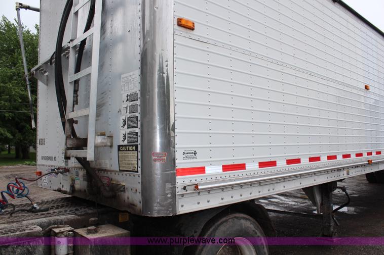 image for item G5209 1999 Wilson Pace Setter with Keith walking floor unloading system