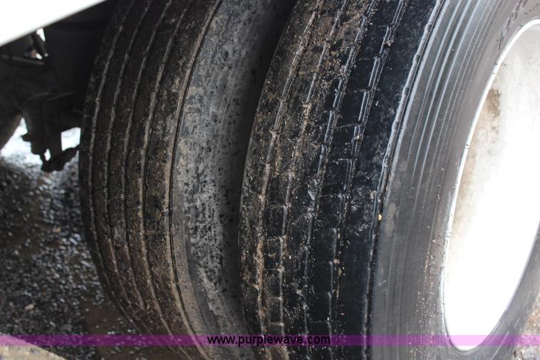 image for item G5209 1999 Wilson Pace Setter with Keith walking floor unloading system