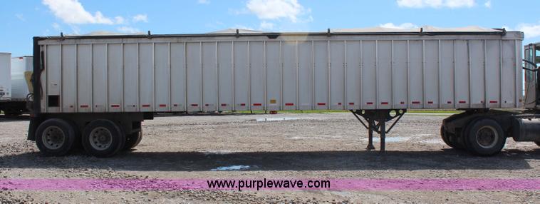 image for item G5211 2006 Trail King 42' belt trailer