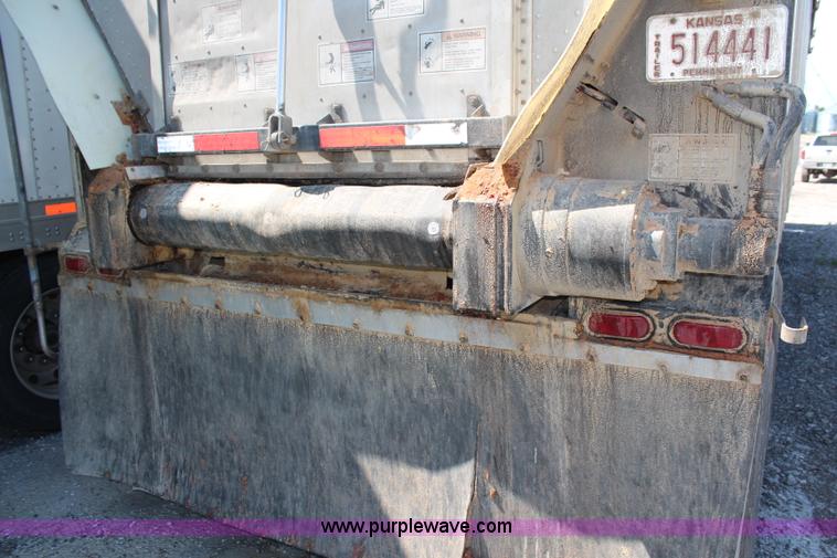 image for item G5211 2006 Trail King 42' belt trailer