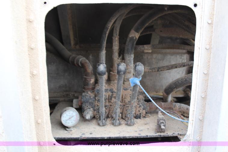 image for item G5211 2006 Trail King 42' belt trailer