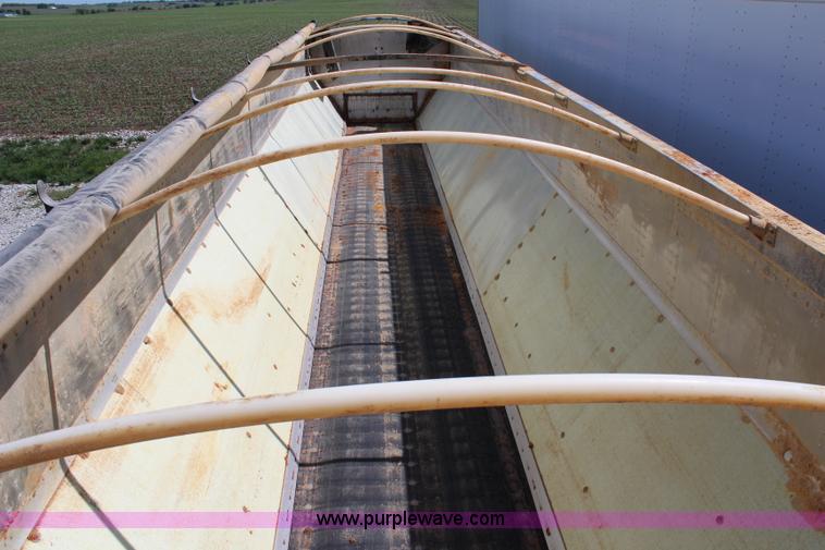 image for item G5211 2006 Trail King 42' belt trailer