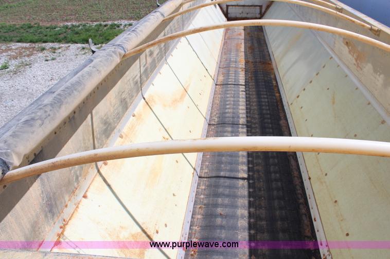 image for item G5211 2006 Trail King 42' belt trailer