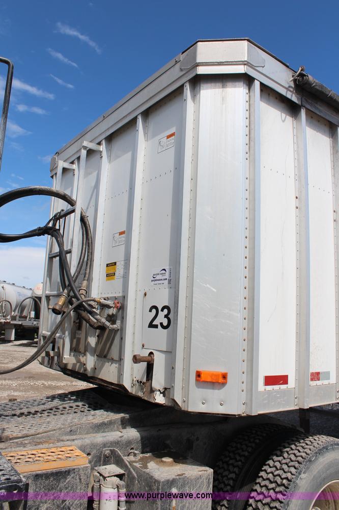 image for item G5211 2006 Trail King 42' belt trailer