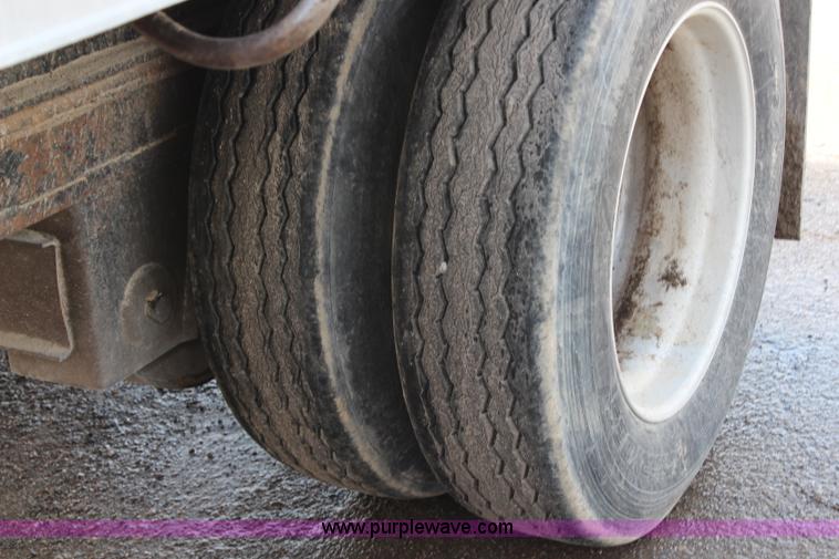 image for item G5212 1997 Wilkens 48' walking floor trailer