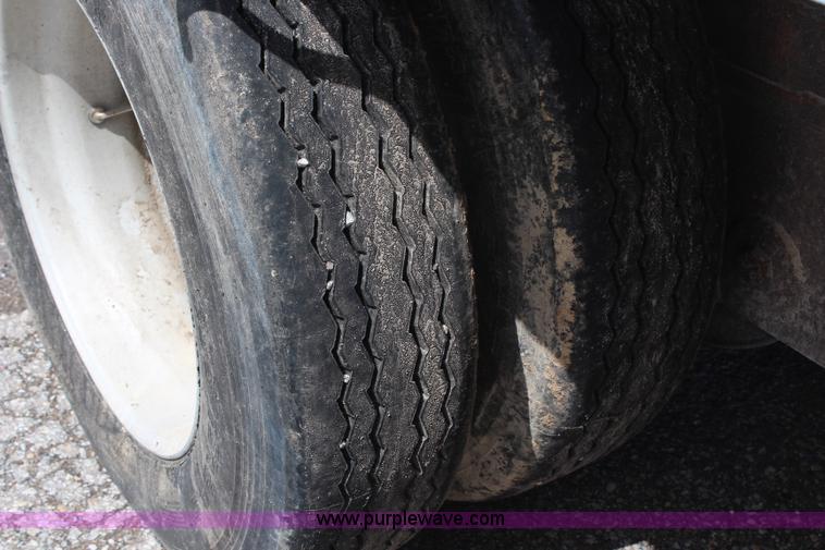 image for item G5212 1997 Wilkens 48' walking floor trailer