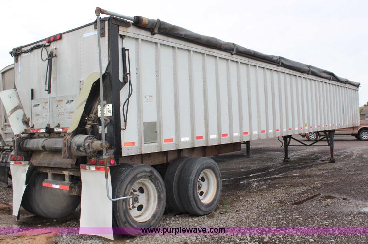 image for item G5244 2004 Trail King 48' belt trailer