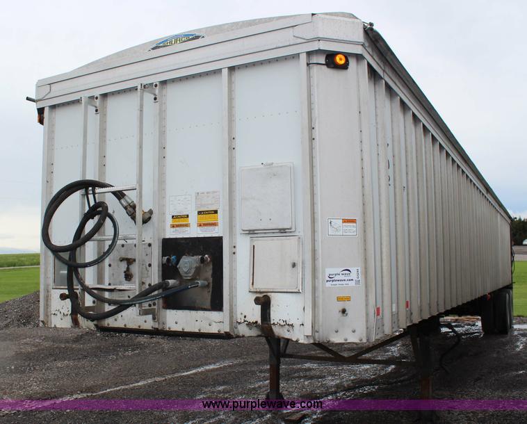 image for item G5244 2004 Trail King 48' belt trailer