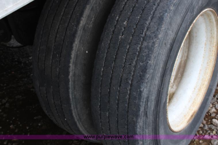 image for item G5244 2004 Trail King 48' belt trailer