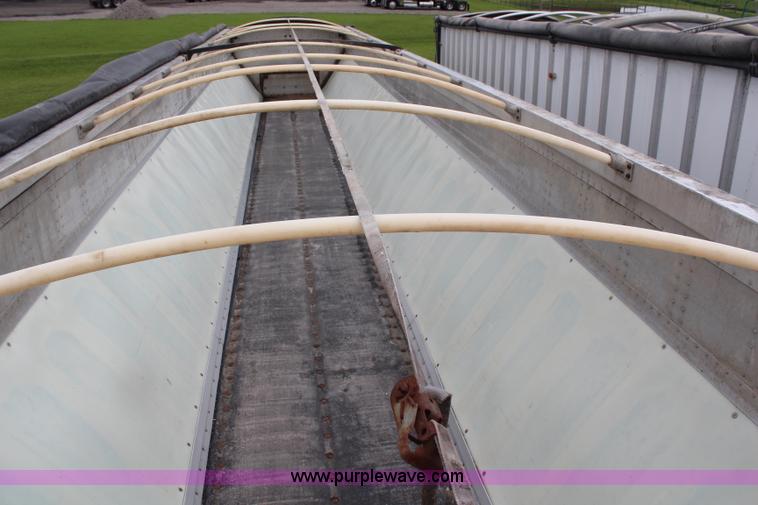 image for item G5244 2004 Trail King 48' belt trailer