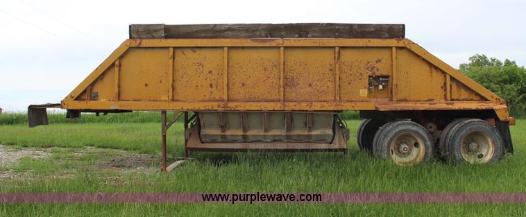 image for item G5248 1982 Ranch 27' belly dump trailer