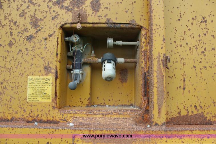 image for item G5248 1982 Ranch 27' belly dump trailer