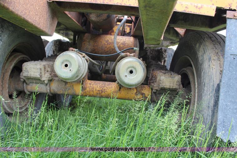 image for item G5248 1982 Ranch 27' belly dump trailer