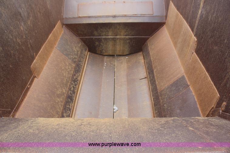 image for item G5248 1982 Ranch 27' belly dump trailer