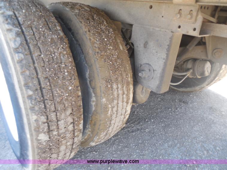 image for item H3176 2000 Great Dane dry van trailer