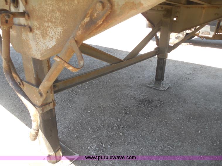 image for item H3176 2000 Great Dane dry van trailer