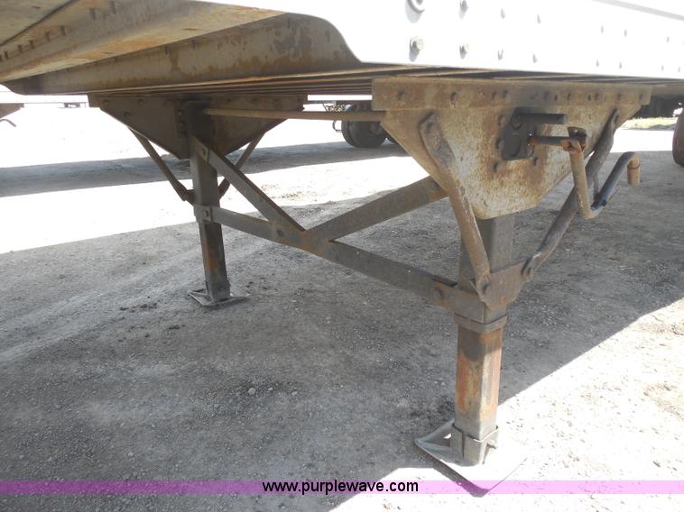 image for item H3177 2000 Great Dane dry van trailer