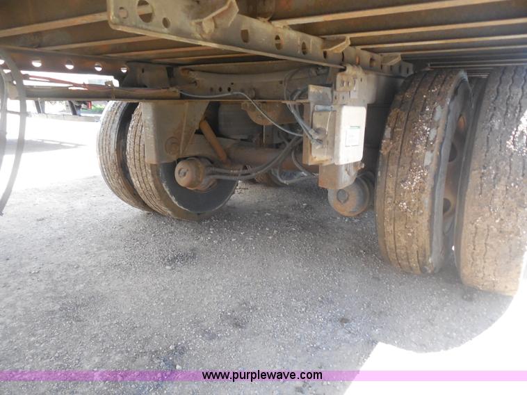 image for item H3177 2000 Great Dane dry van trailer