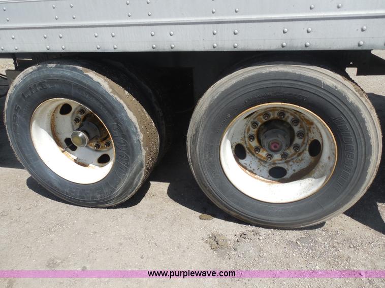 image for item H3177 2000 Great Dane dry van trailer