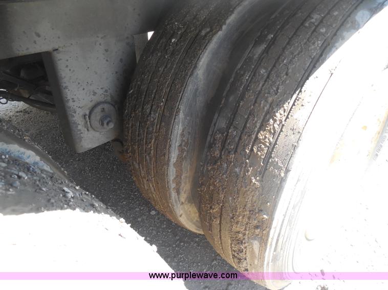 image for item H3177 2000 Great Dane dry van trailer