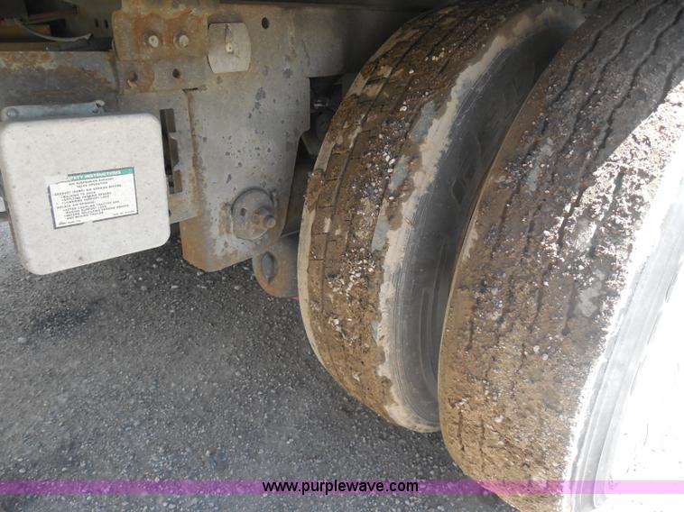 image for item H3177 2000 Great Dane dry van trailer